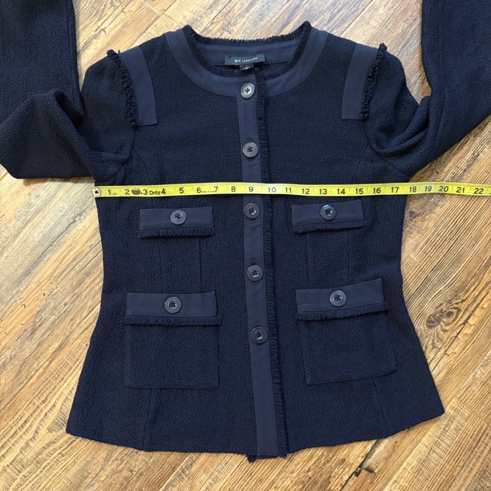 St. John Dress Suit Set SZ 6 WOOL Navy Micro Boucle Knit Fringe Jacket Sheath - Picture 15 of 16